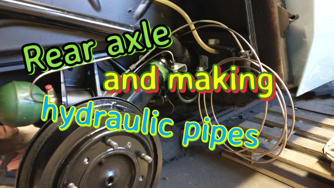 Citroën DSuper5 gets the rear axles back. And I have some rotten pipes to replace.