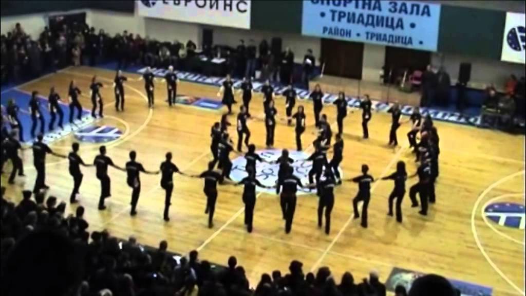 Клуб за народни танци 