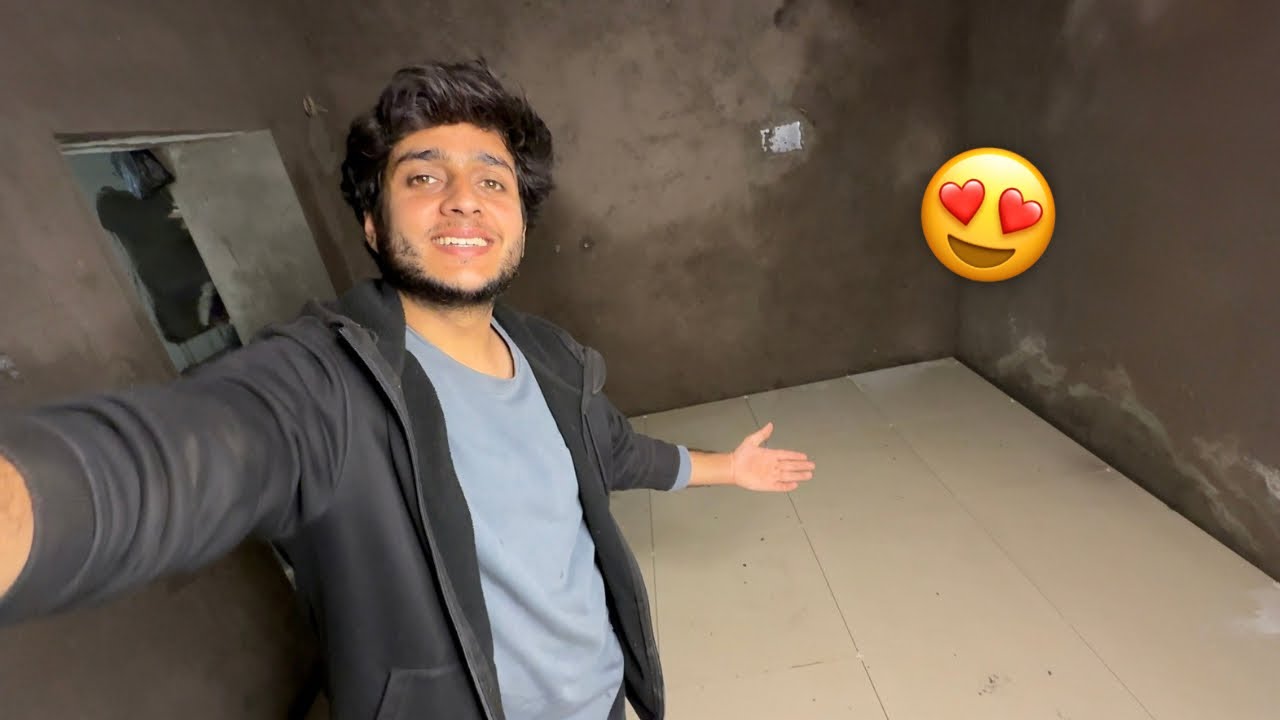 New kitchen ki tiles ka kaam start!! ❤️🕉️🙏🏼