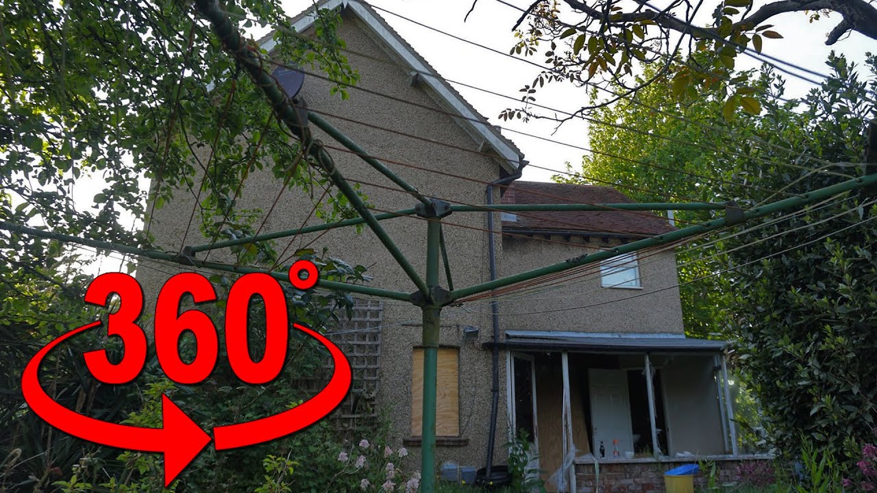 Abandoned Secret Staircase House... in 360!