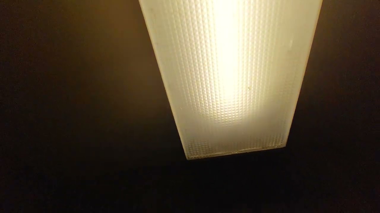 2013 Orona lift in a 2 story in Reus