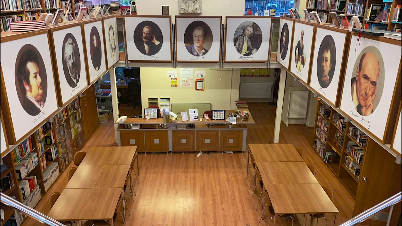 Notre Dame de Sion Lİsesinde Kısa bir Gezinti