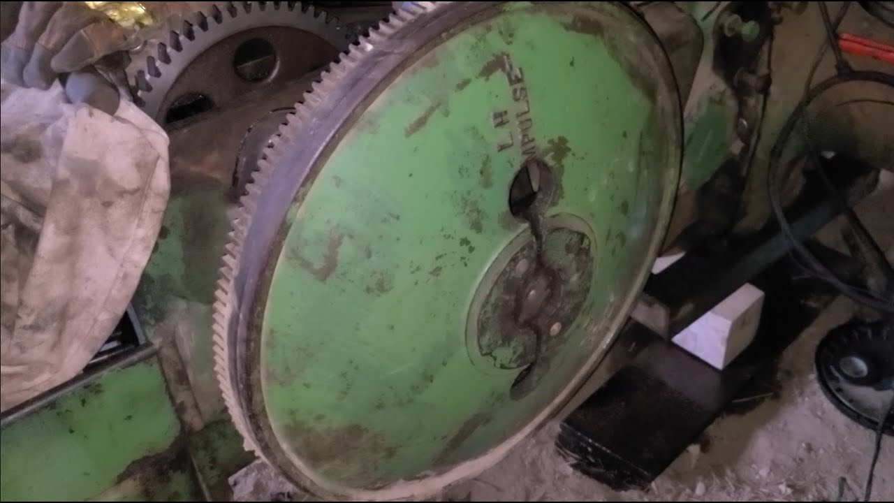 Реставрация John Deere G 1949 года, часть 12 — узел маховика и шкива, часть 1