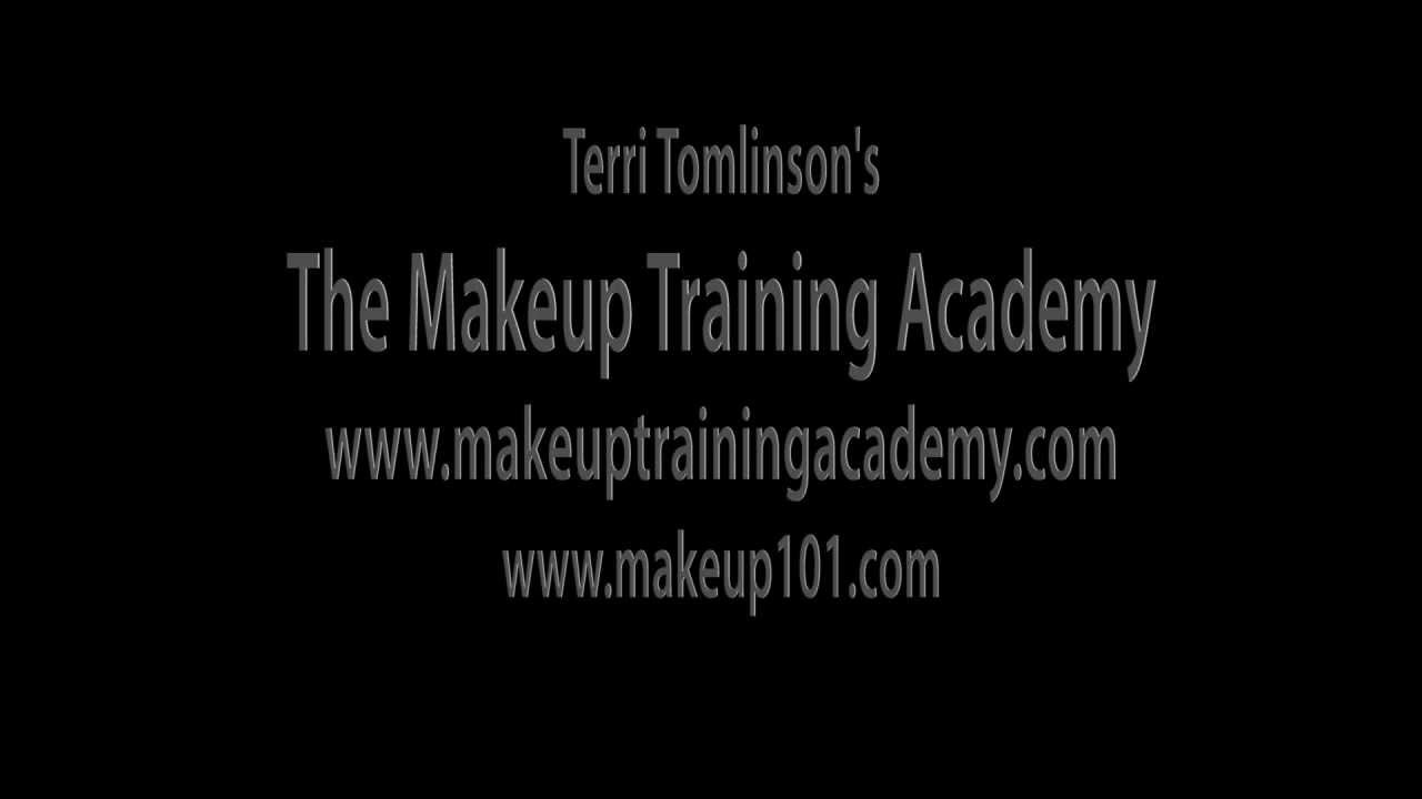 Makeup Artist Dallas TX Terri Tomlinson introduces herself.