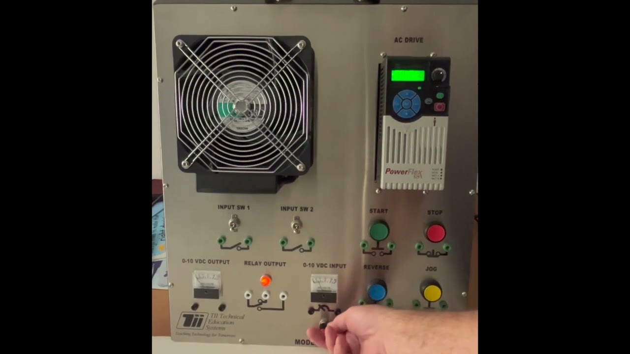 CONTROL THE SPEED SETTING OF A POWERFLEX 525 WITH AN EXTERNAL POTENTIOMETERS