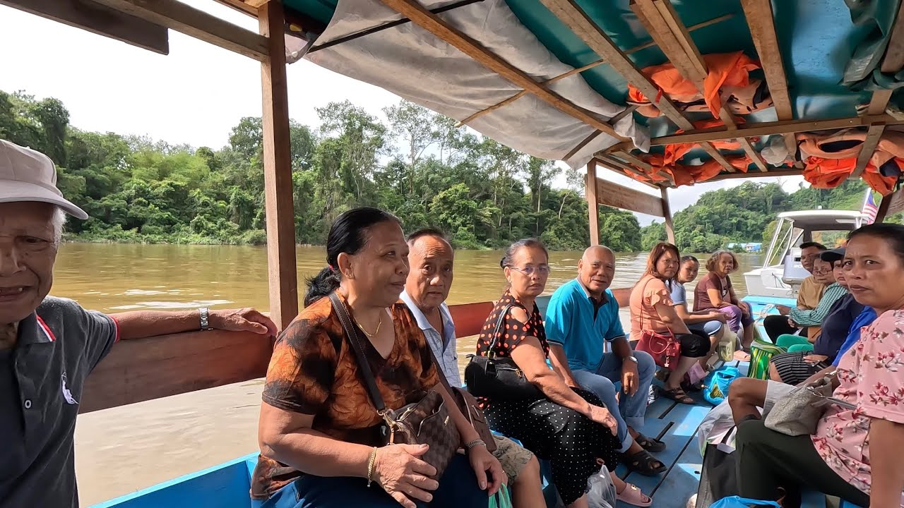Wajib Ke Kanowit / Sarapan Pagi / Ada Pasar Tamu Baru Tebing  Sungai Macam-Macam Jualan Lauk Kampung