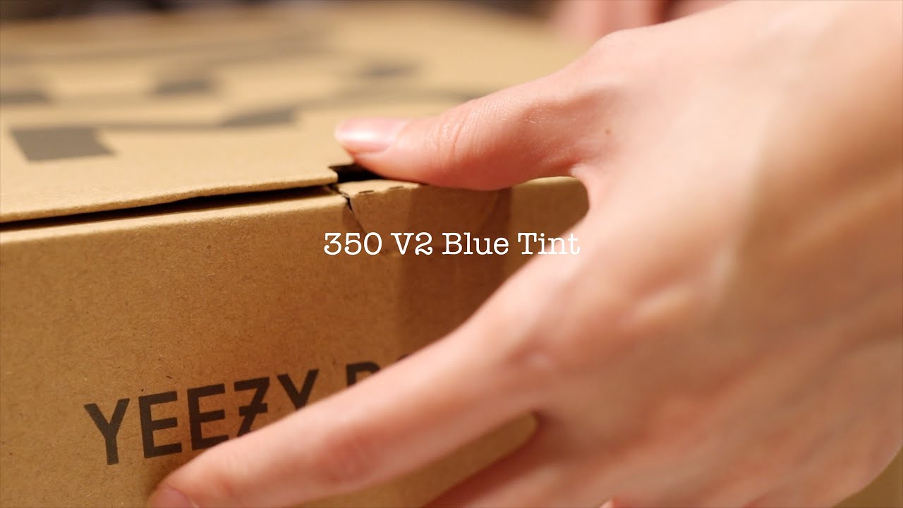 올 여름도 부탁해 이지 350 블루틴트/Adidas Yeezy Boost 350 V2 Blue Tint