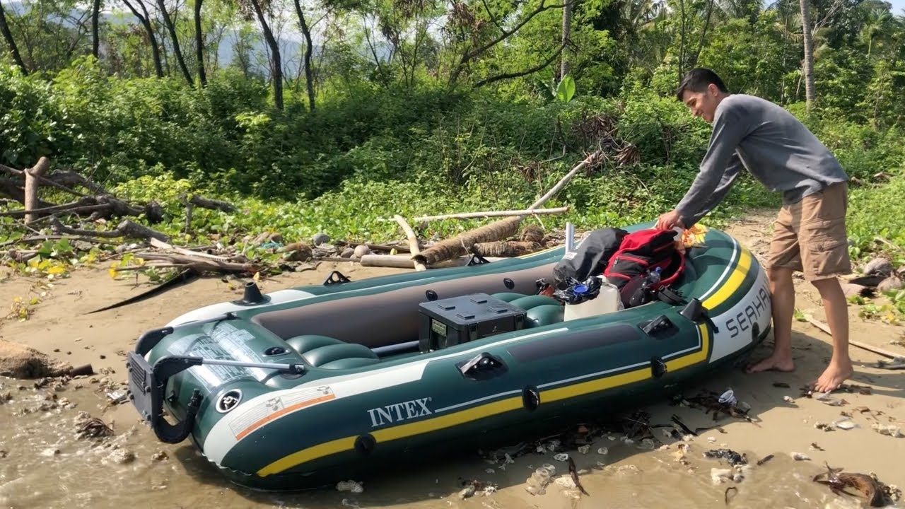 Camping di Ujung Kulon dengan perahu karet INTEX SEAHAWK 3.