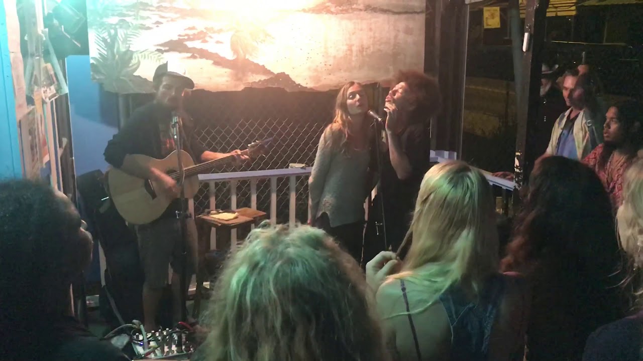 Tubby Love, Amber Lily, Dustin Thomas @ Pahoa, Big Island Kava Bar #MusicalMedicineTV