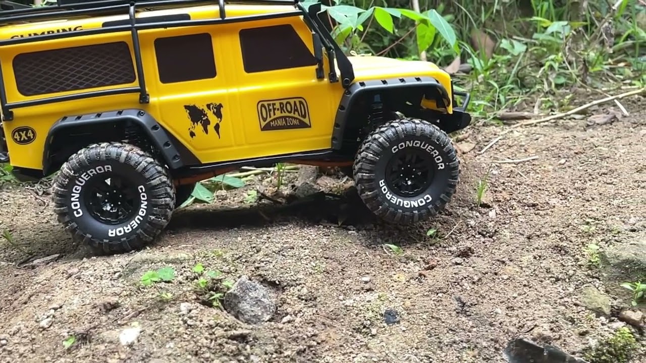 RC  Car ZP 1005 1/10  ඩිෆෙන්ඩර් එක #rccar #rcb #offroad #rccrawler #crawling#defender