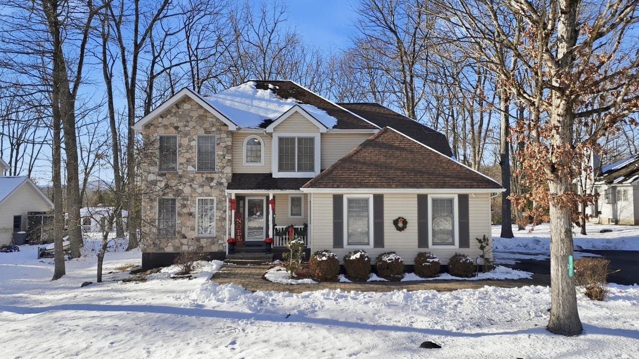 161 Escoll Dr, East Stroudsburg, PA