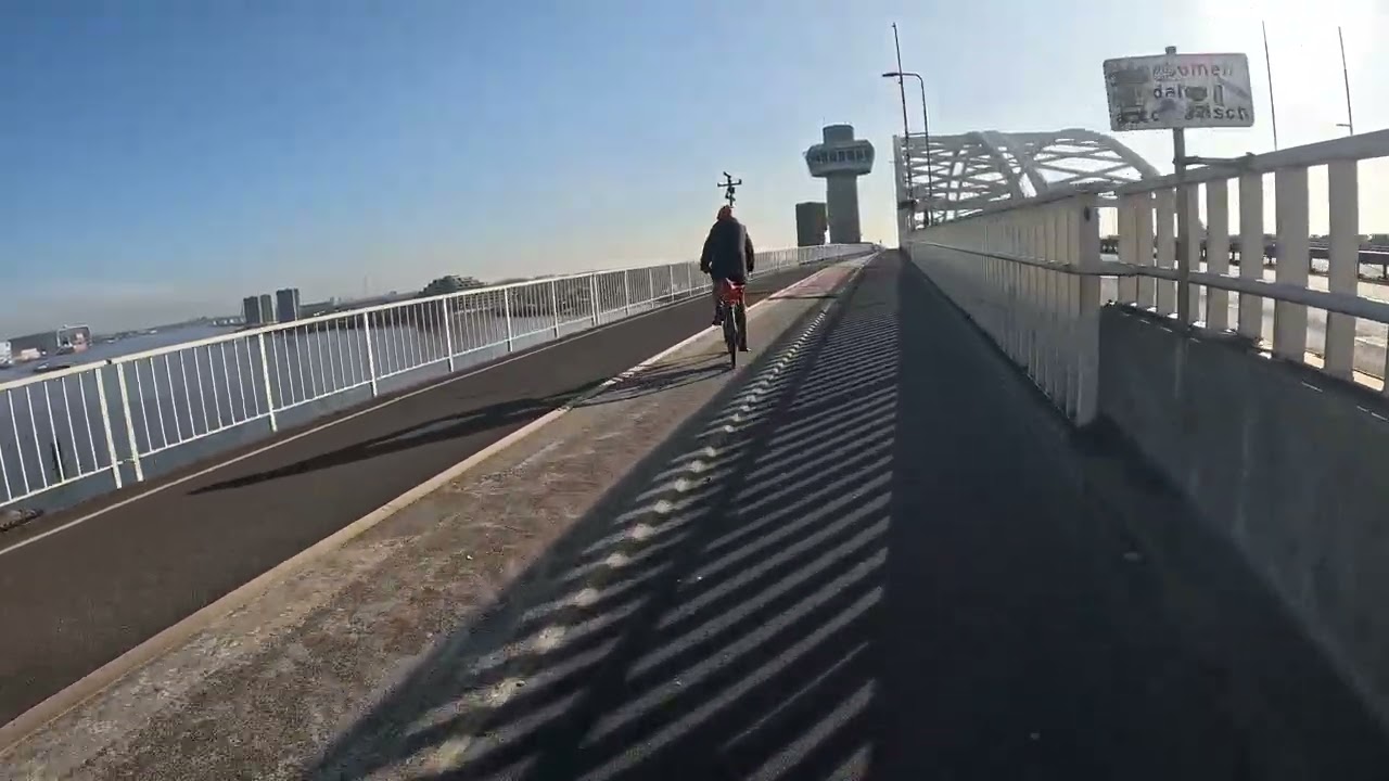 Cycling to and crossing the Brienenoordbrug(bridge) NL  #grumpy #bridge #Rotterdam #dutch #cycling