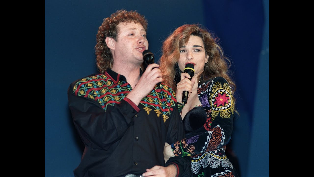 אורנה דץ חוזרת לשמלה האייקונית בשנקר