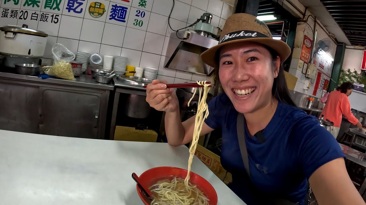 MUST TRY Chinese Noodles [Taichung Second Market]
