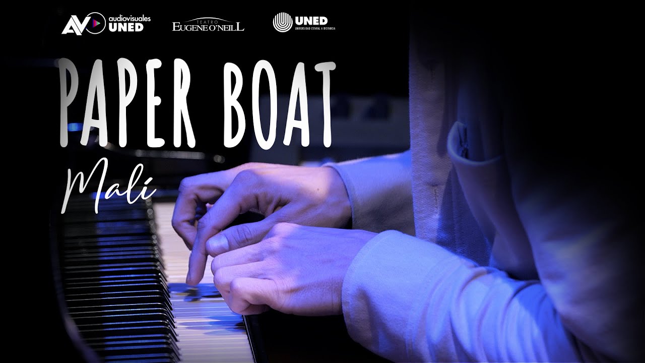 Mali en concierto - Paper Boat