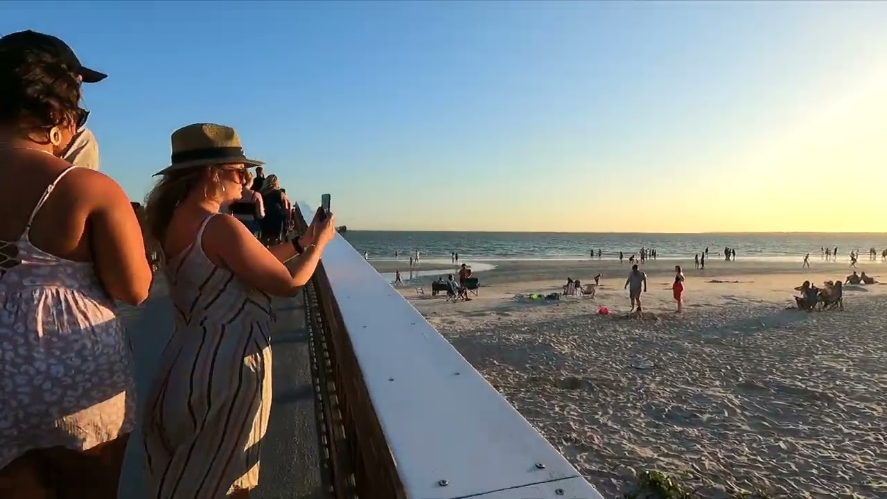 I've NEVER seen a SUNSET on Fort Myers Beach until... TODAY!
