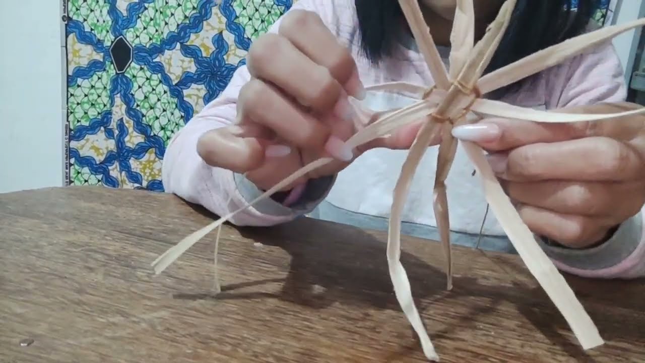 faça você mesmo mini Chapéu de Fibras de Bananeira para Cabelo