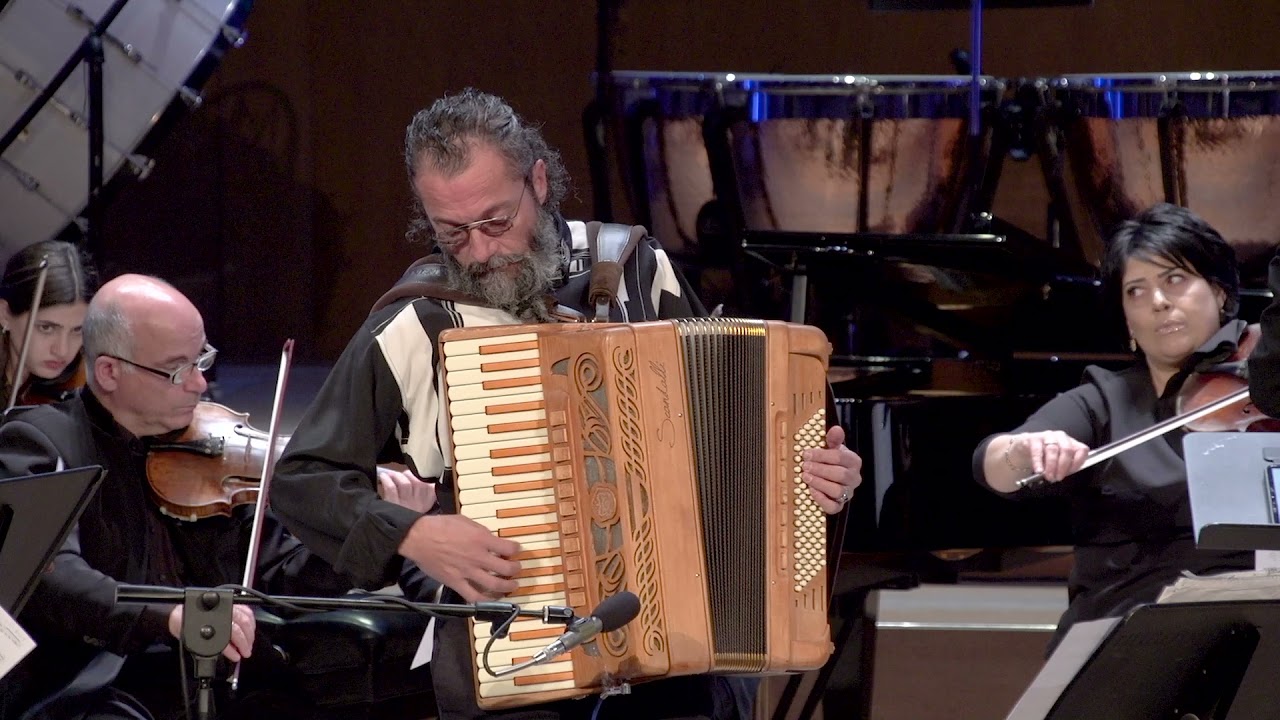 Astor Piazzolla: Four Seasons of Buenos Aires, Simone Zanchini (acordion), Federico Mondelci