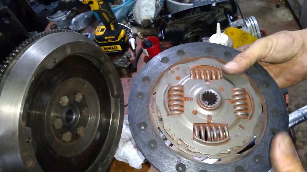 6° sexta parte montagem motor GM Zafira , montando volante e embreagem , dicas de aperto