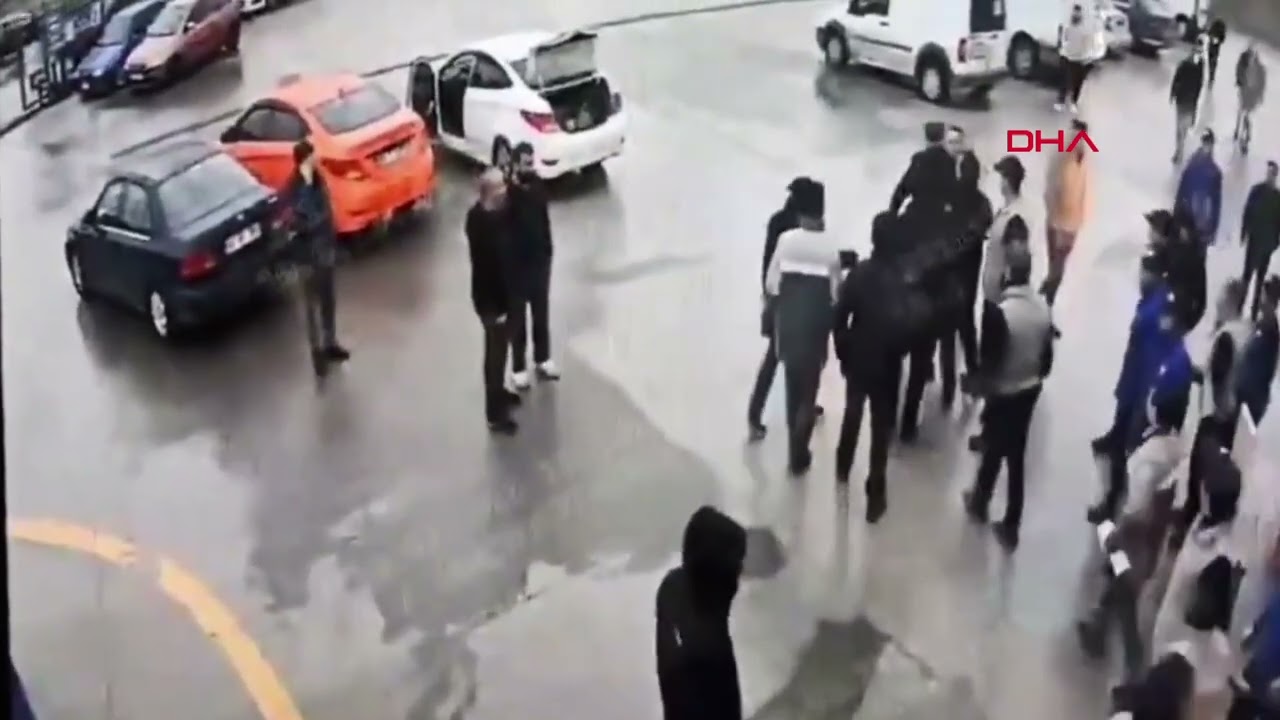 Ankara&rsquo;daki ara&ccedil; muayene istasyonu kavgası g&uuml;venlik kamerasında