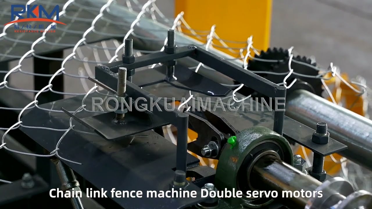 High speed automatic chain link fence machine with double servo motor