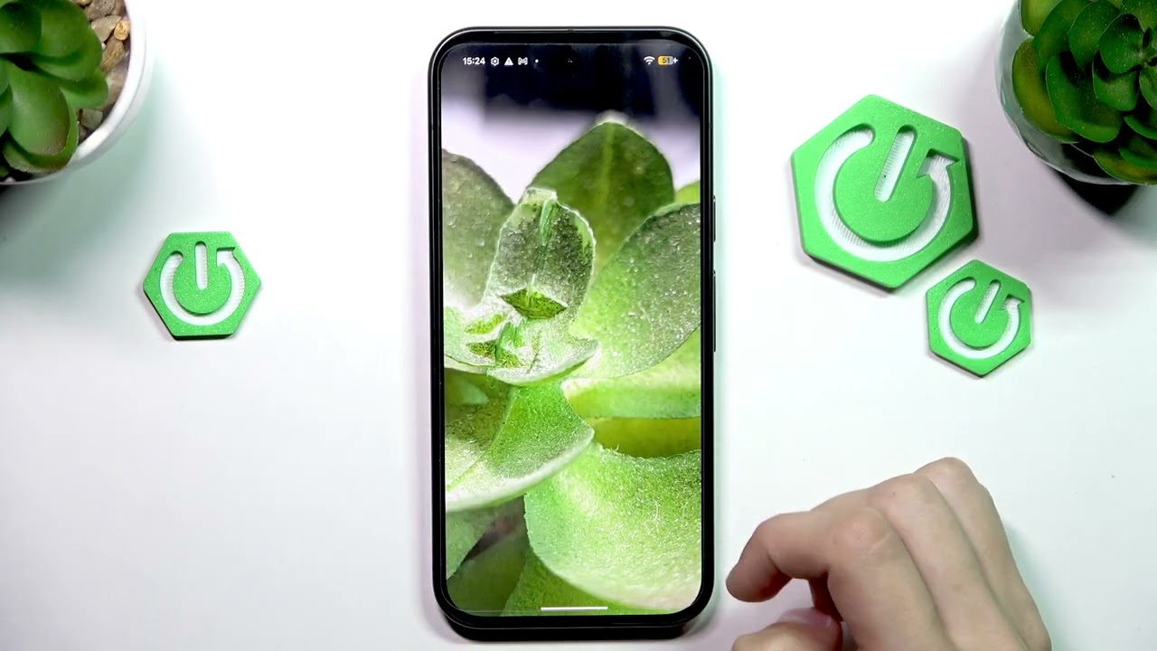GOOGLE Pixel 10 – How to Change Wallpaper