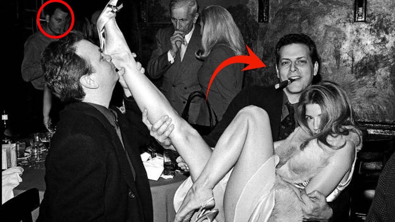 📷 100 Photos That Were Supposed to Stay Private