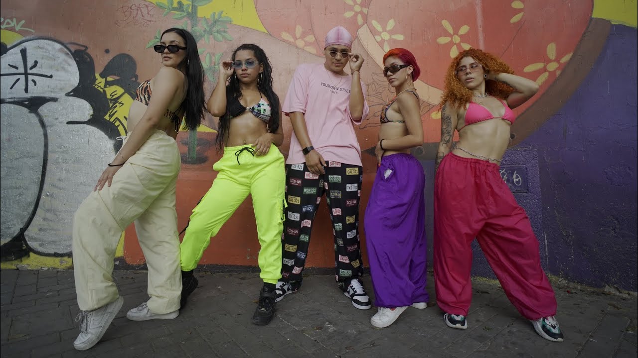 Panties Y Brasieres @DaddyYankee @RauwAlejandroTv  / Choreo By @michellcaceres