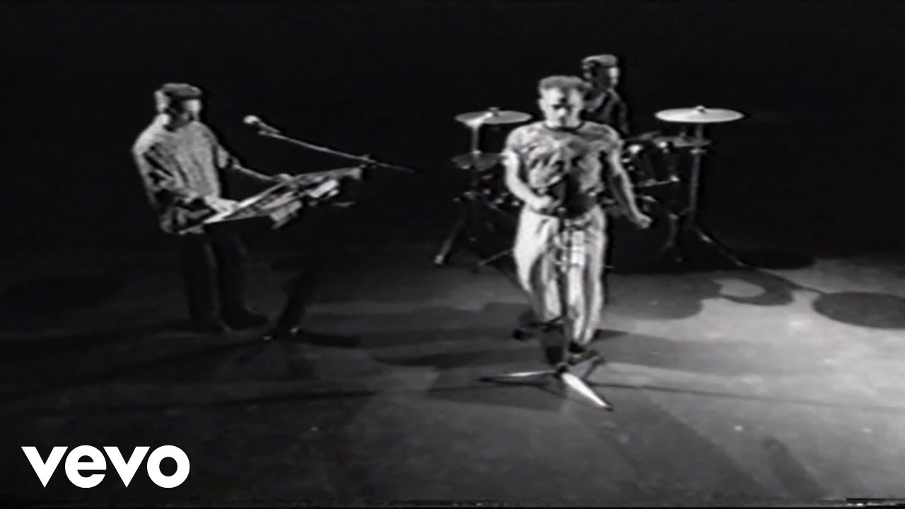 AguiRRe - El Camion ft. Zeta Bosio, Ricardo Serra