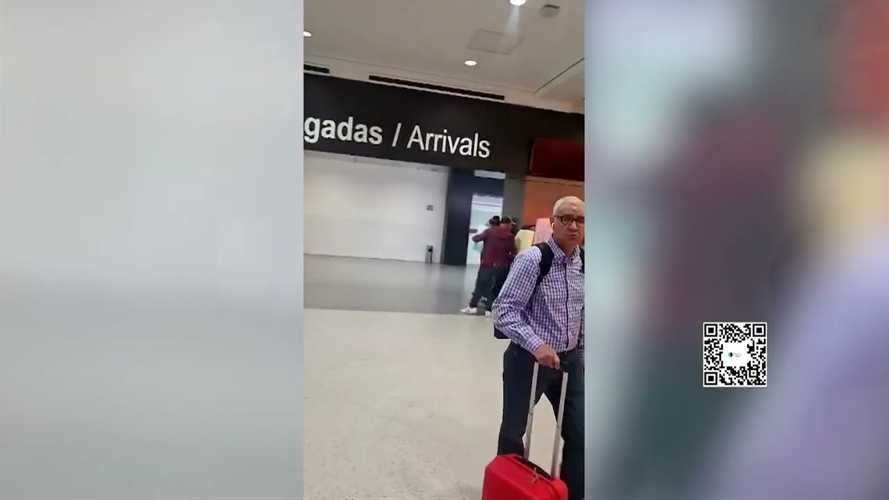 Con abucheos llegó Marx Arriaga a Juárez
