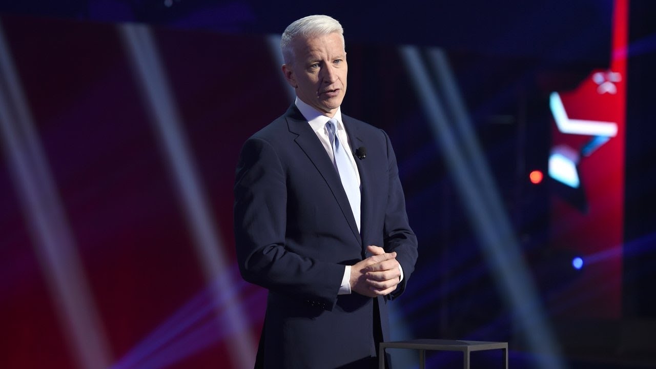 No, Anderson Cooper didn't fake flood depths