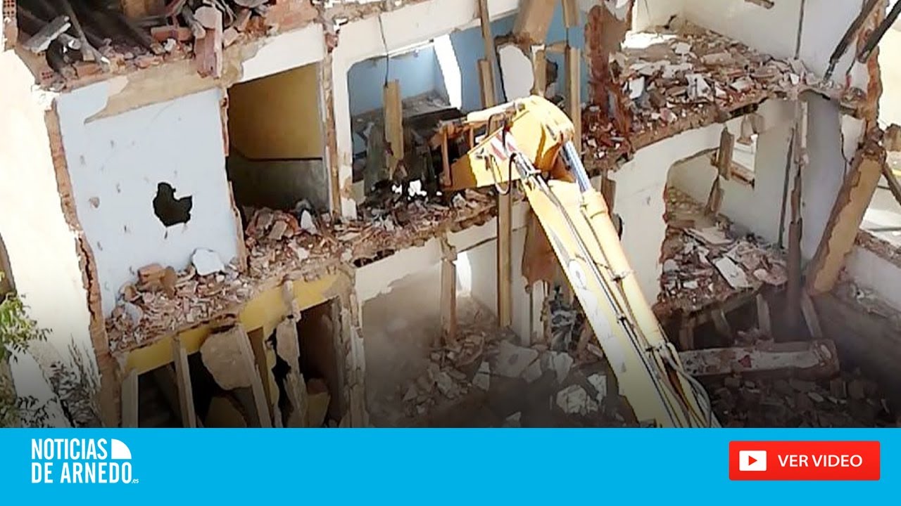 Derribo de edificio en calle Carrera 13 de Arnedo
