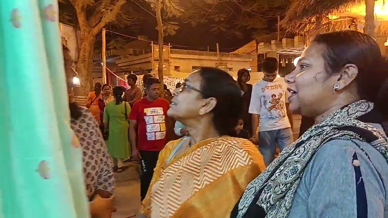 বোলপুরে গীতাঞ্জলি প্রেক্ষাগৃহ–এর পাশে শুরু হয়েছে নবান্ন মেলা উৎসব ২০২৬নতুন ধানের ঘ্রাণ, পিঠেপুল