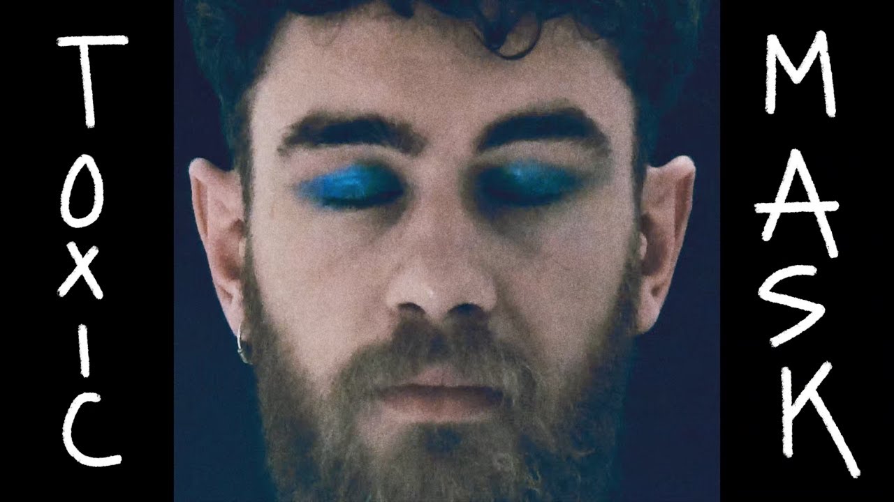 Bleu Couard - Toxic Mask [Clip Officiel]