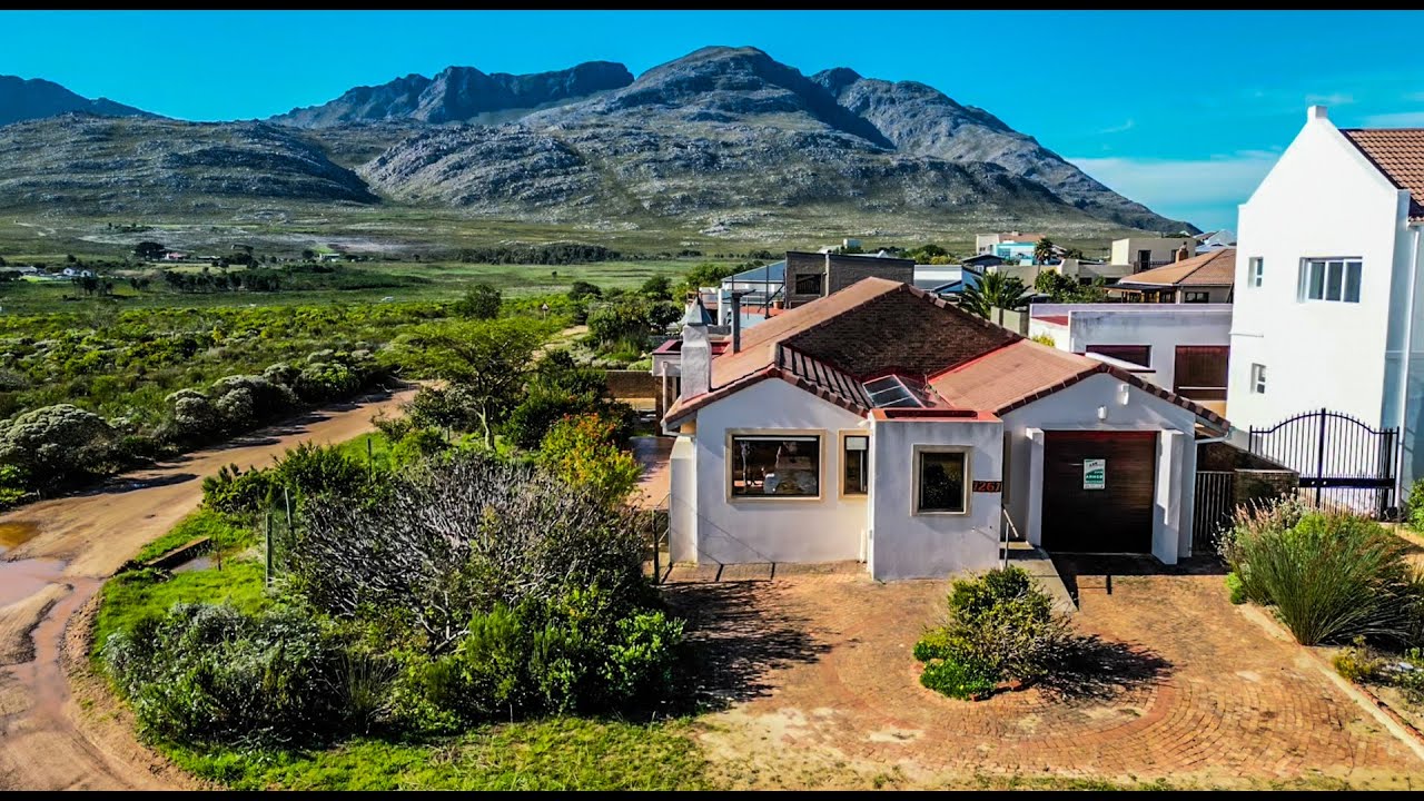 4 Bedroom House for sale in Pringle Bay, Western Cape, South Africa : R2,995,000 (ZAR)