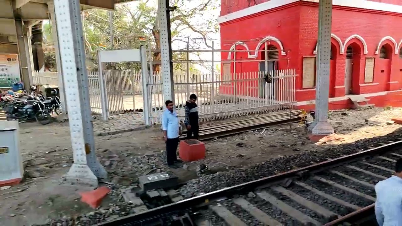 नमो घाट काशी बनारस का सुंदर दृश्य | गंगा जी के किनारे अद्भुत नज़ारा #train 