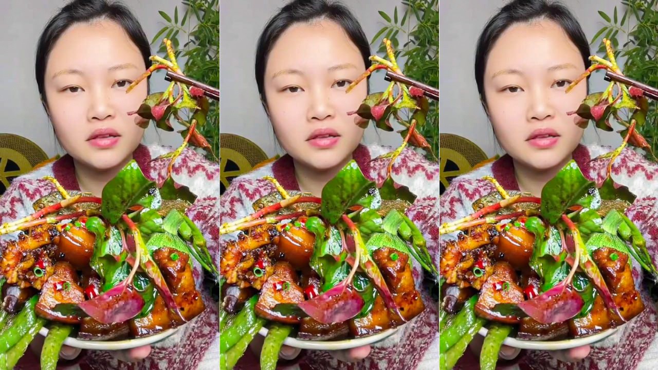 Let's Eat With Jin Enjoying Stir-Fried Pork with Vegetables – Delicious Spicy Food Mukbang
