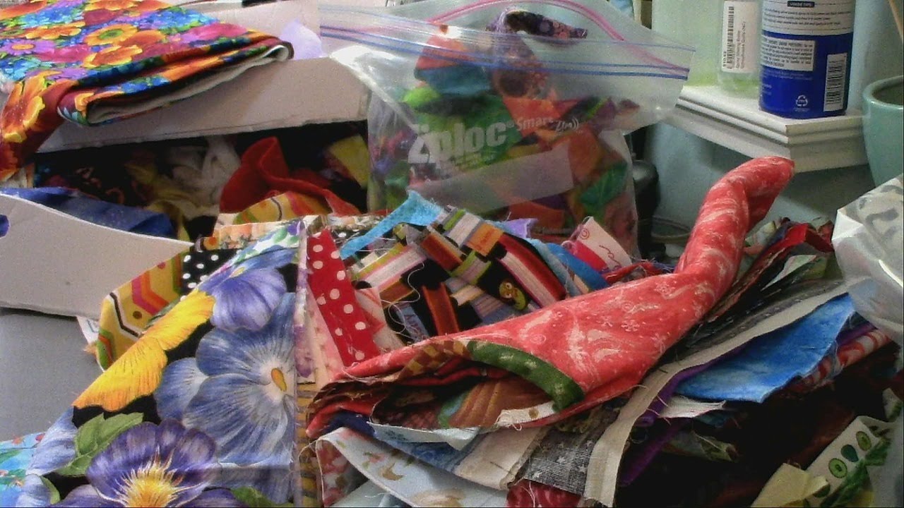 Sunday LiveStream at QT2Q!  6/ 16/ 24  Father's day! Let's play with color with our Colorwash Quilt!