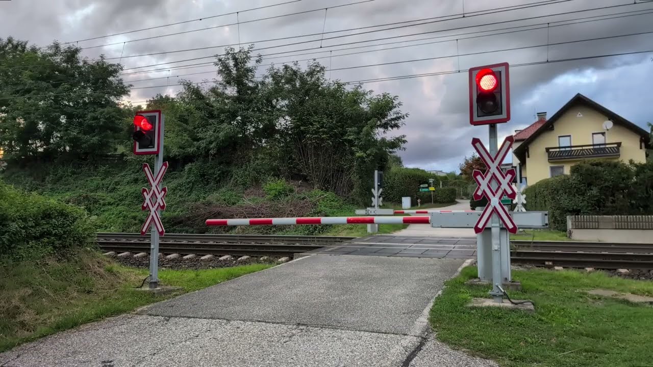 Bahnübergang Sonnental // Austrian Railway Crossing