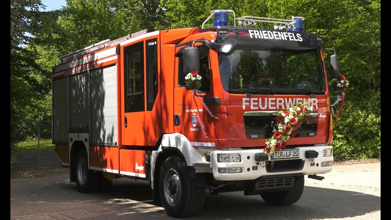 Freiwillige Feuerwehr Friedenfels   Fahrzeugsegnung LF20
