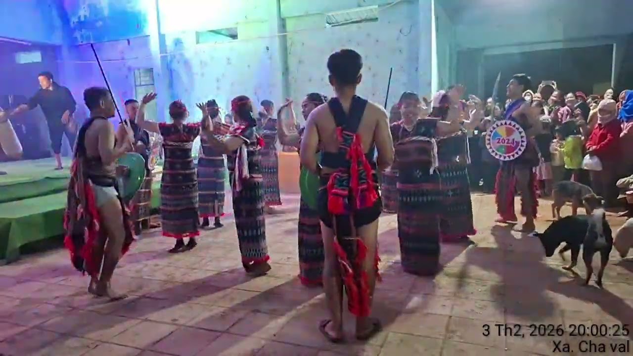 Lễ Hội Văn Hóa Văn Nghệ Mừng Đảng Đón Xuân.Múa Cồng Chiêng Tung Tung Za Ză..!