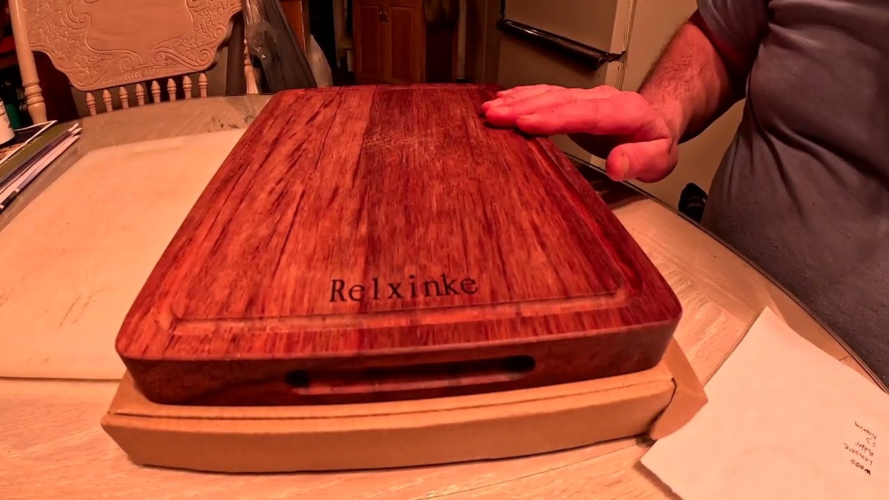 Solid teak wood cutting board