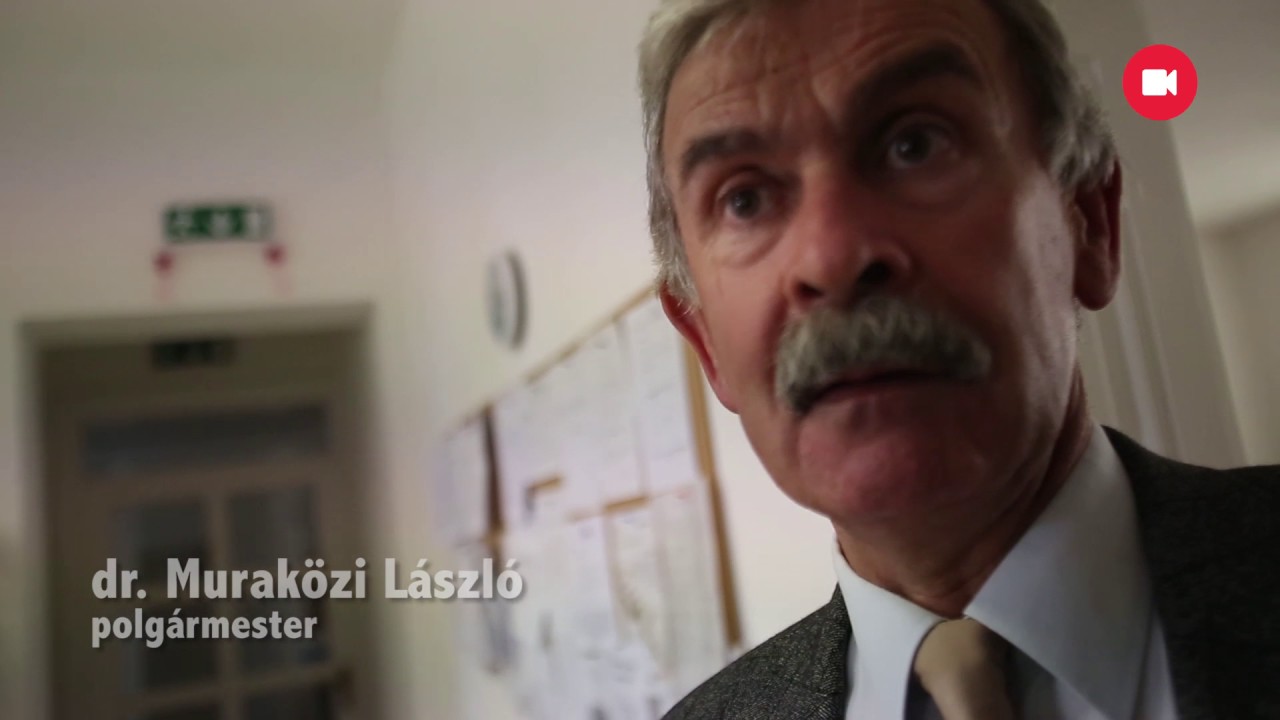 Kigyúrt, kétméteres kopaszok koromfeketében masíroztak Bőnyben