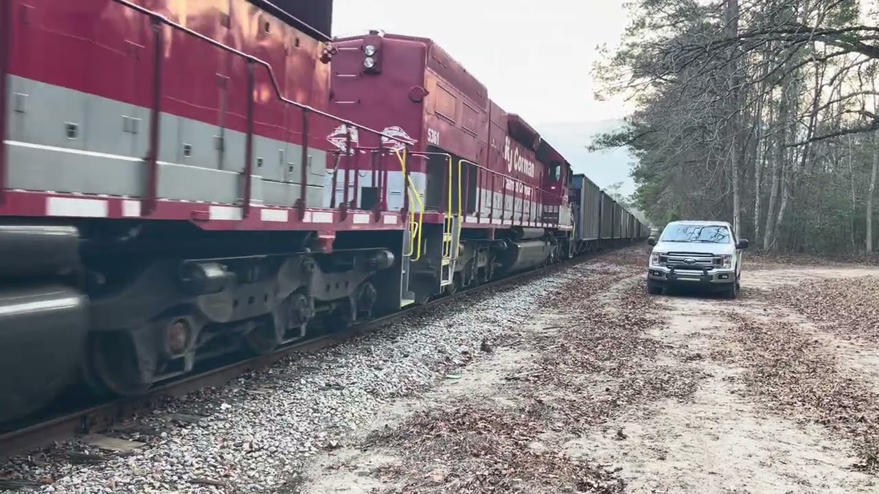 RJ Corman with 4 locomotives up front 1/23/2026