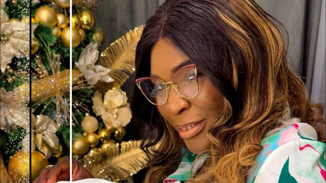 UN DRESSAGE DE TABLE HORS COMMUN  POUR LE NOUVEL AN 🙆🏾‍♀️￼