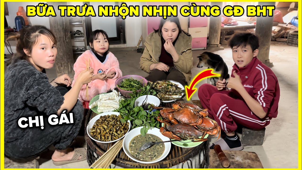 Đầu Bếp Tí Hon Về Ăn Tết Cùng Bé Hạt Tiêu - Tự Tay Làm Món Cua Cà Mau Đãi Chị Gái Người Yêu