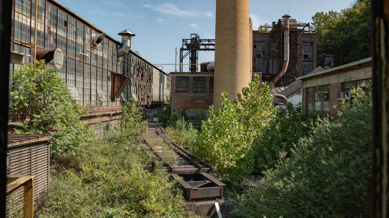 Exploring a Massive Abandoned Paper Mill - Secret Concert Location?!