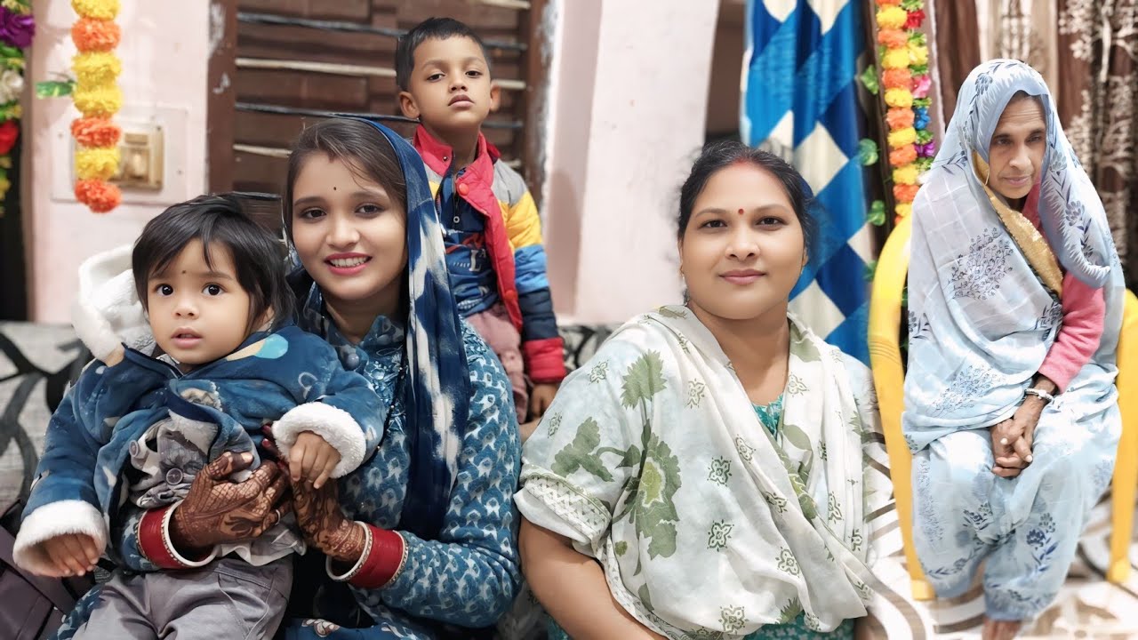 छठ्ठी मनाने के लिए गांव आ गए 🥳🥳 