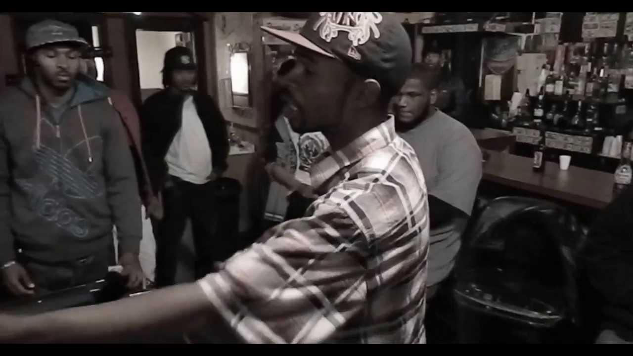 BATTLE CAGE 304/HALLOWEEN MASSACRE 2: Cyclone VS Grind