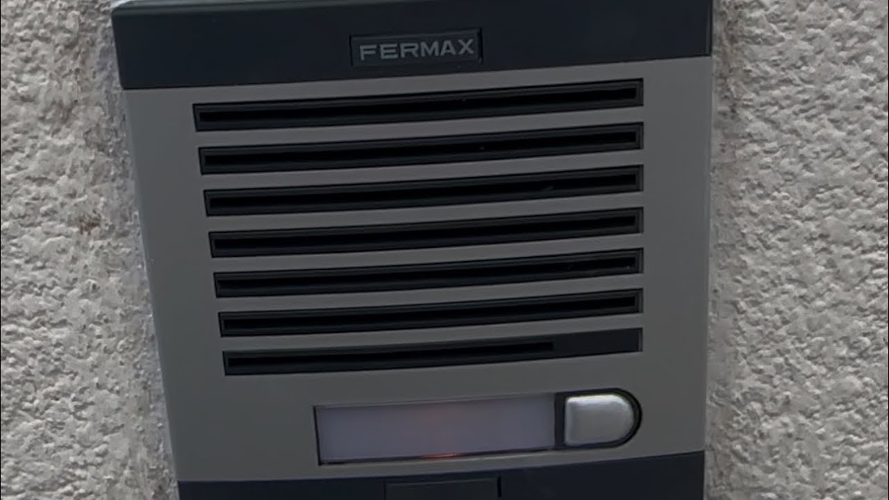 Sustituir Telefonillo AUTA por FERMAX.